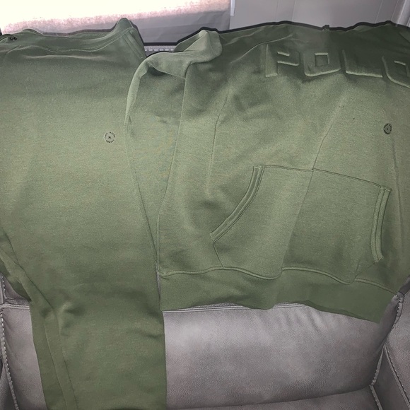 COPY - Brand New Art Green Polo Jogger Set From Macy’s - Picture 4 of 4